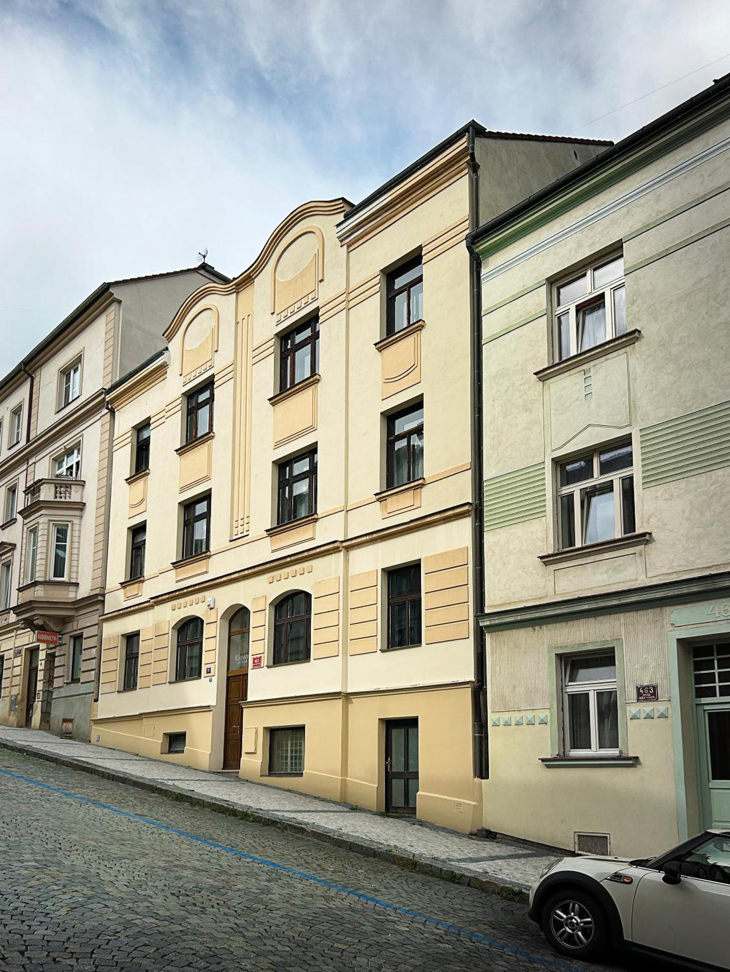 Eleven Apartments Prag Exterior foto